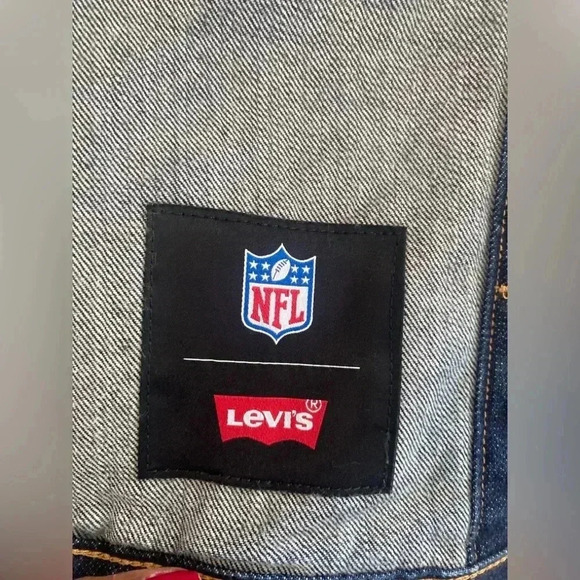VERY RARE Levi’s Oakland (Vegas) Raiders Dark Denim Jean Jacket Size Large - Picture 4 of 14